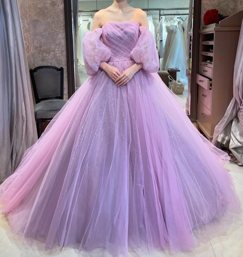 優雅なシルエット シルバー オーバードレス 胸元フリル キラキラ  