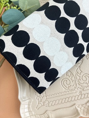家計のやりくり長財布・ぽこぽこ水玉
