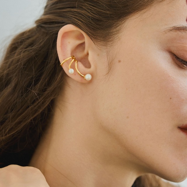 Ripple Pearl Ear Cuff (Gold) [WM-EC140]