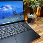 \ 公式ショップ限定価格❣️/ 準美品《2023年発売モデル》Lenovo V15 G4 第13世代 メモリ16GB SSD256GB ノートパソコン 安心サポート&3ヶ月保証付き