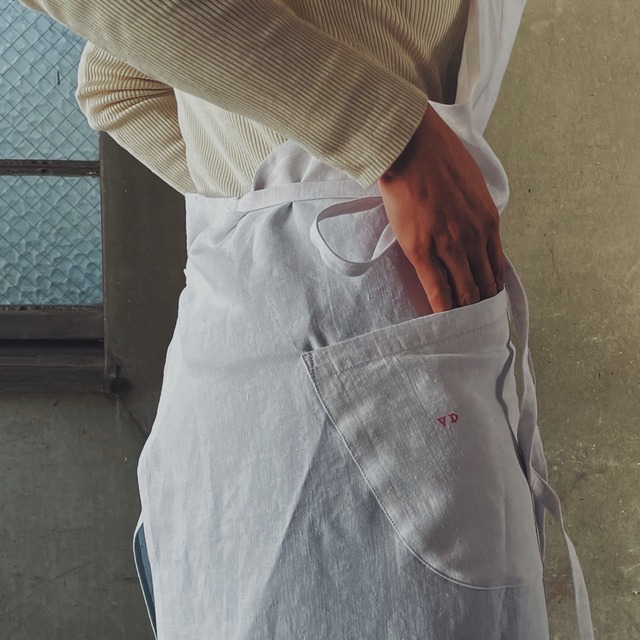 Original apron with french antique linen ①