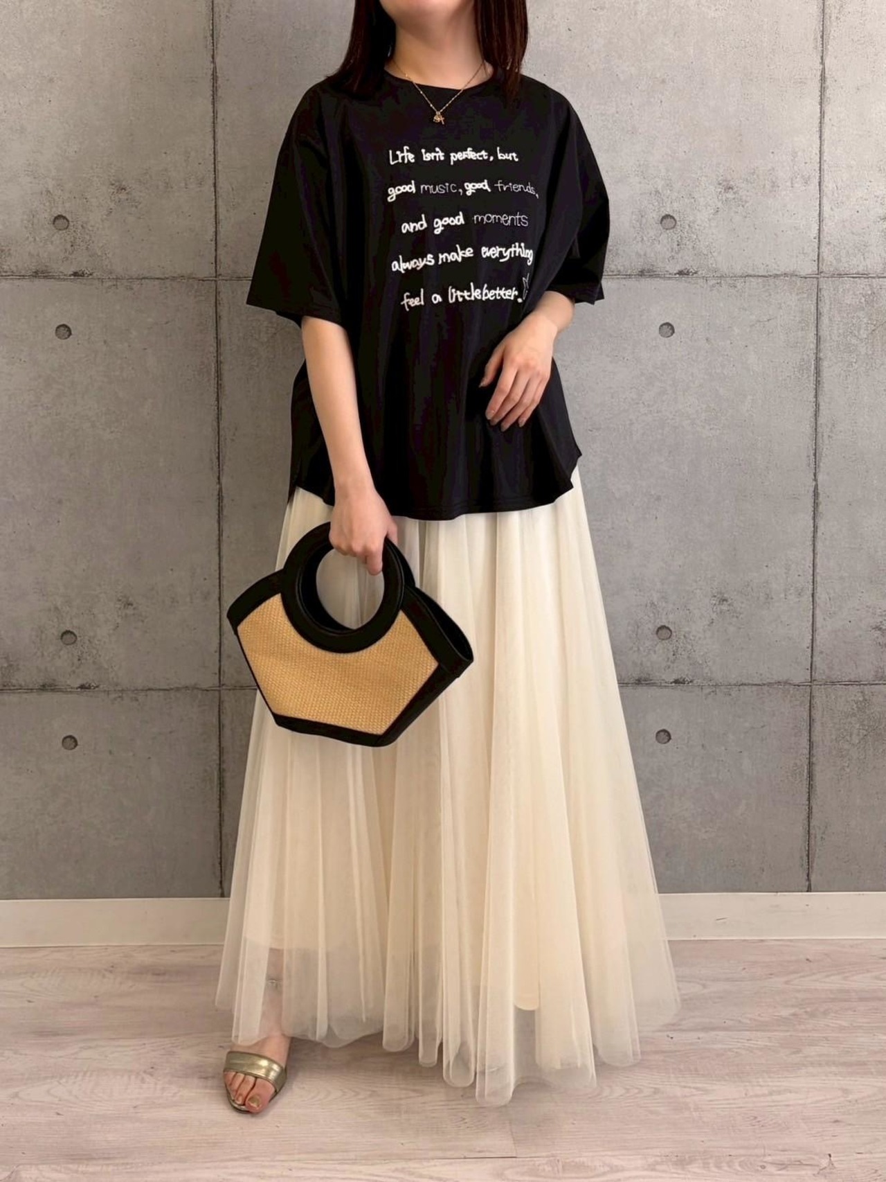 ロージー  Rosiee 手書きロゴ刺繍Tシャツ