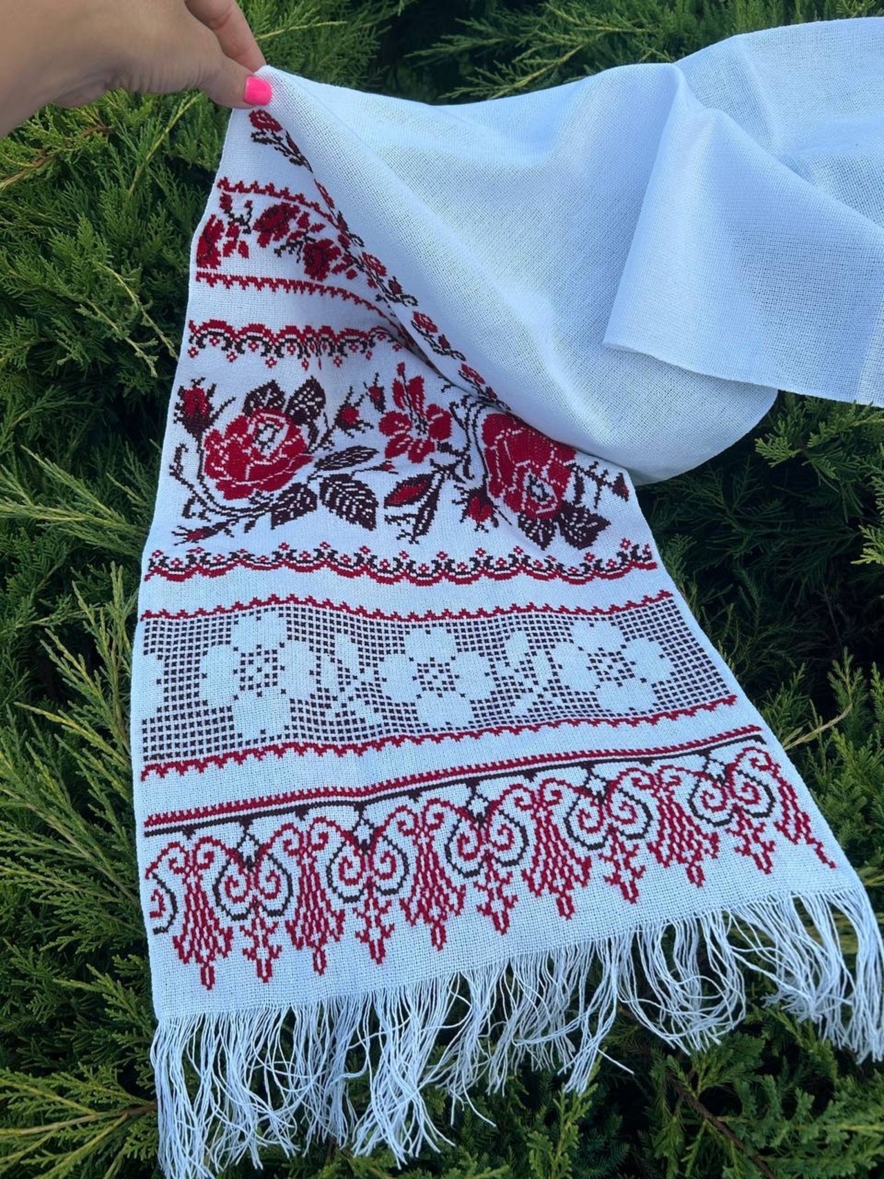 ウクライナ伝統手刺繍祭具タオル「ルシニク」 - 8