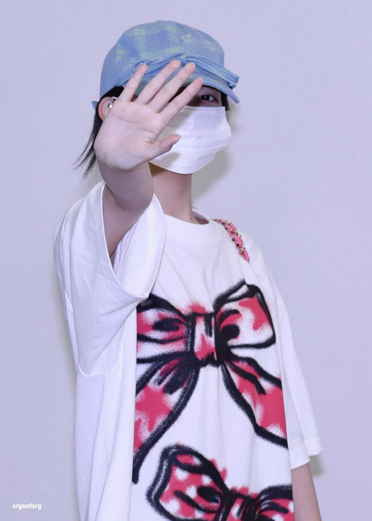 Nice Ghost Club★韓国★男女兼用★BIG RIBBON BIG BIG TEE 2色 3e4bcf3c61189a3465ac7c50d9ff82