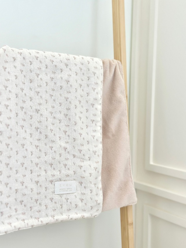 〈予約アイテム〉EYOU / ベルア ブランケット