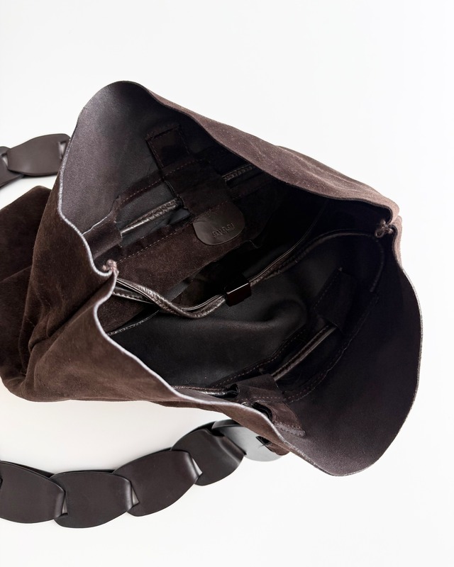 SS1997 GUCCI LEATHER SHOULDER BAG
