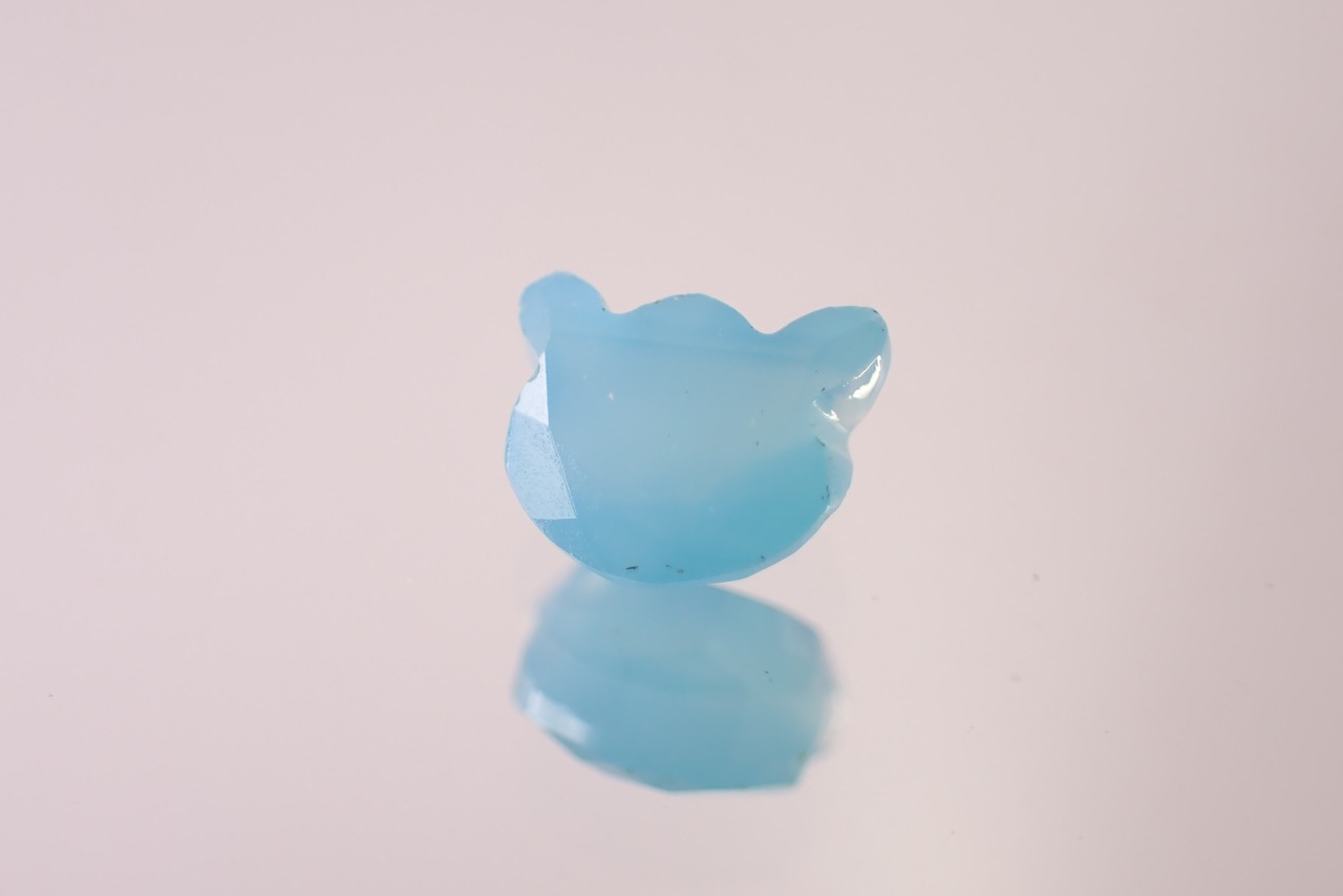 ブルーカルセドニー(猫カット)　1.33ct　[D11‐364]