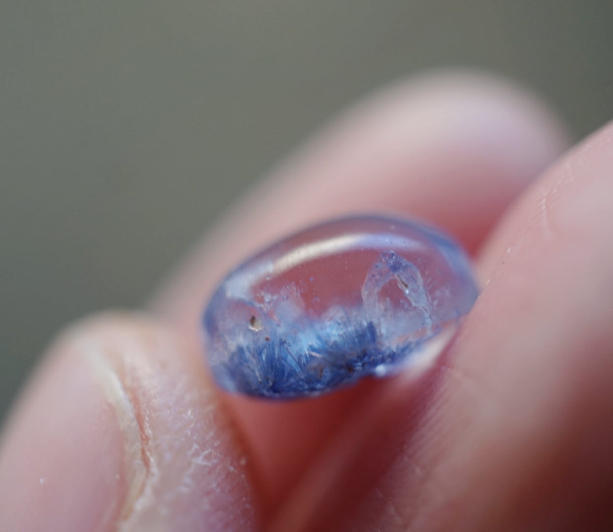 W1377 濃い青 デュモルチェライトインクォーツ ルース | WIMPERONLY