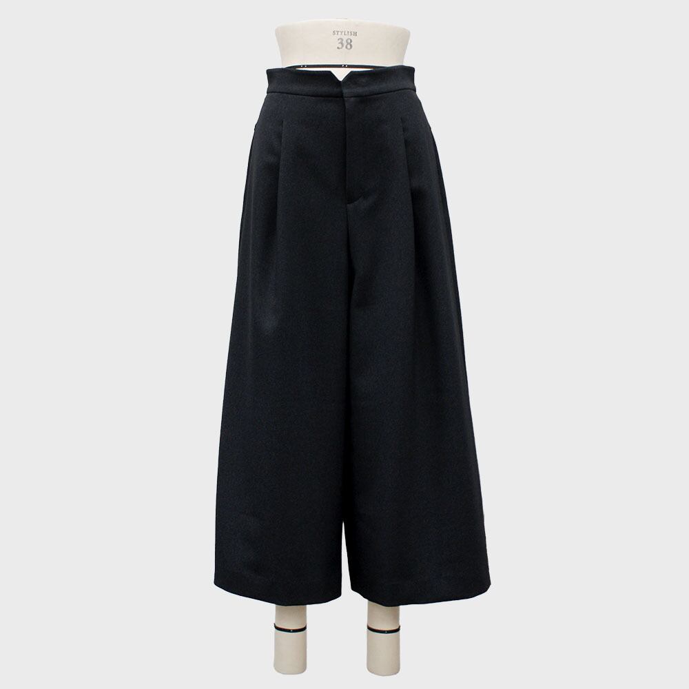 【未使用品】 srieee フラワープリントタイブラウス SHIRT / BLOUSE | Srieee公式Online store