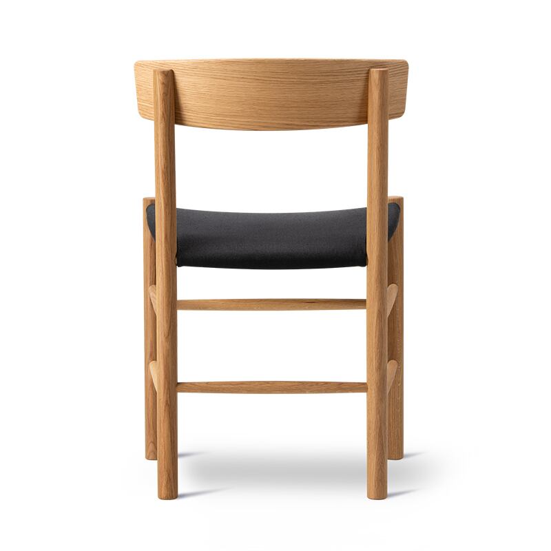 J39 Oak Oil Shaker Chair Black canvas［ Fredericia ］ | REAL Style