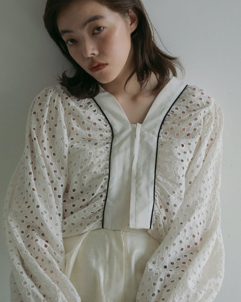 トップス anuke Volume Cutwork Blouse anuke 】Volume Cutwork Blouse | valance 福井｜レディース セレクト