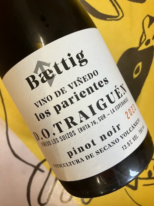 ピノ・ノワール ロス・パリエンテス ヴィーノ・デ・ヴィニエド　2023　ベティッグ　赤ワイン