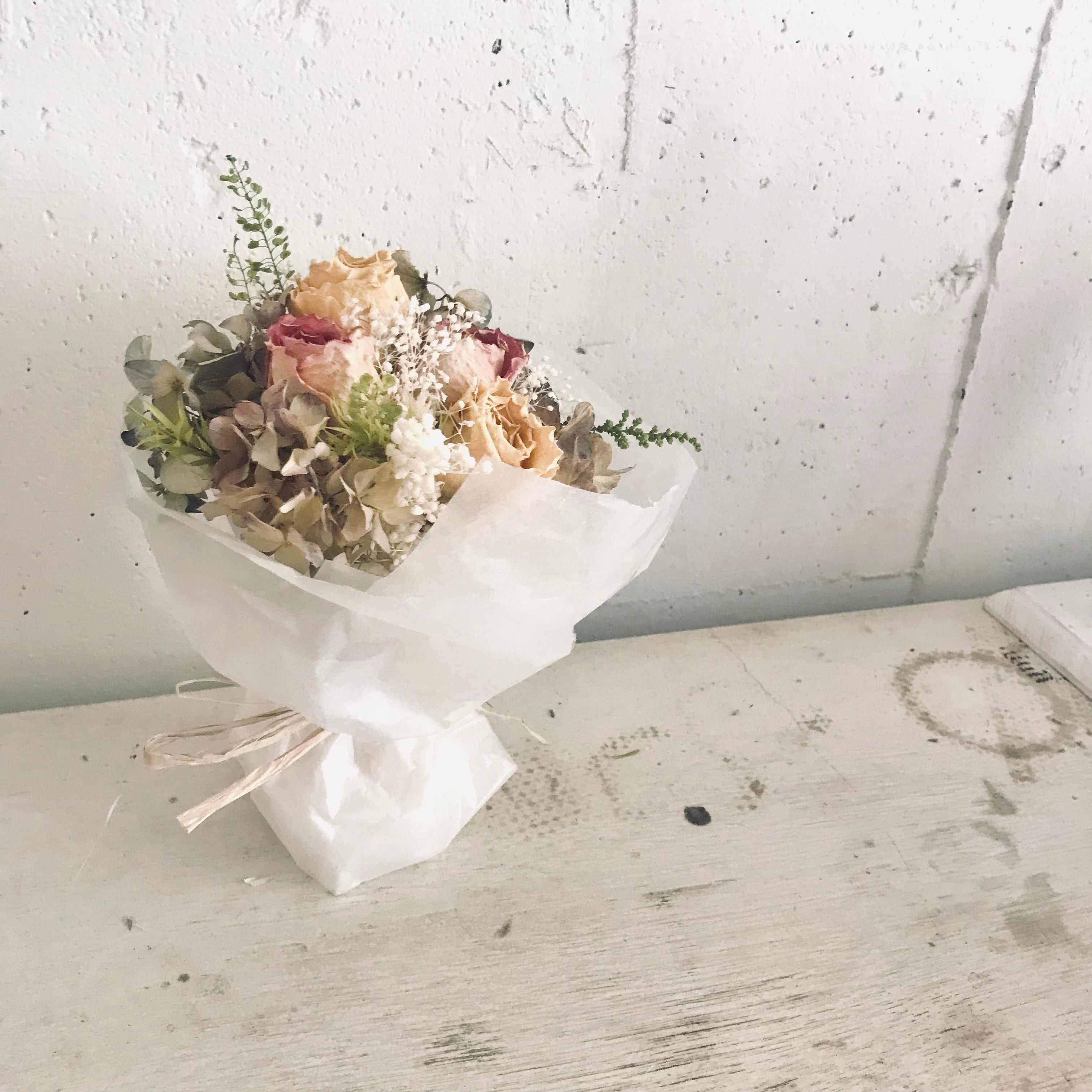 ドライフラワーアンティークローズのラウンドブーケ | NaturalForest