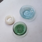 グリーンのガラス皿