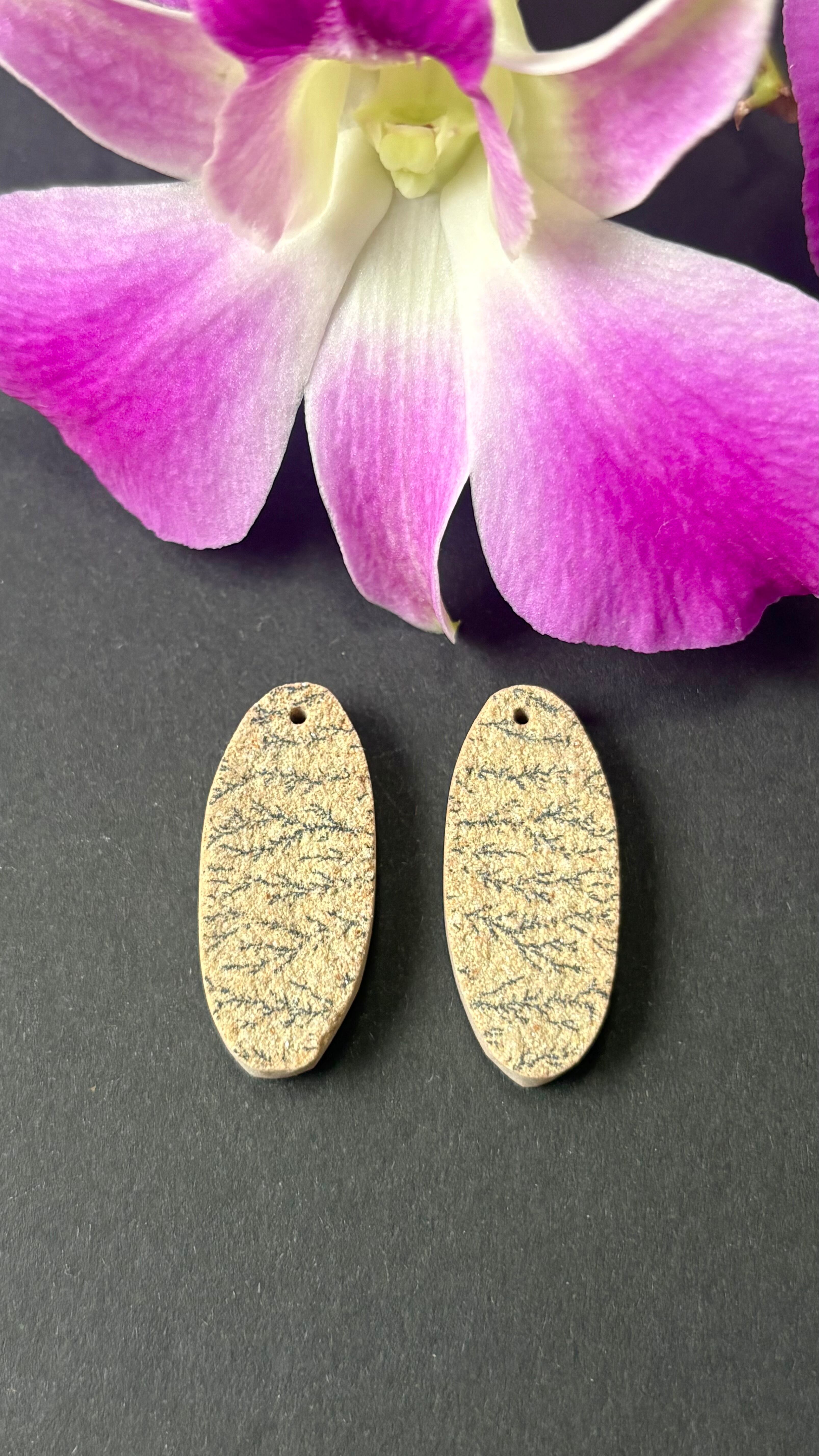 No.15 Psilomelane Dendritic Agate / プロシメレーンデンドリックアゲート