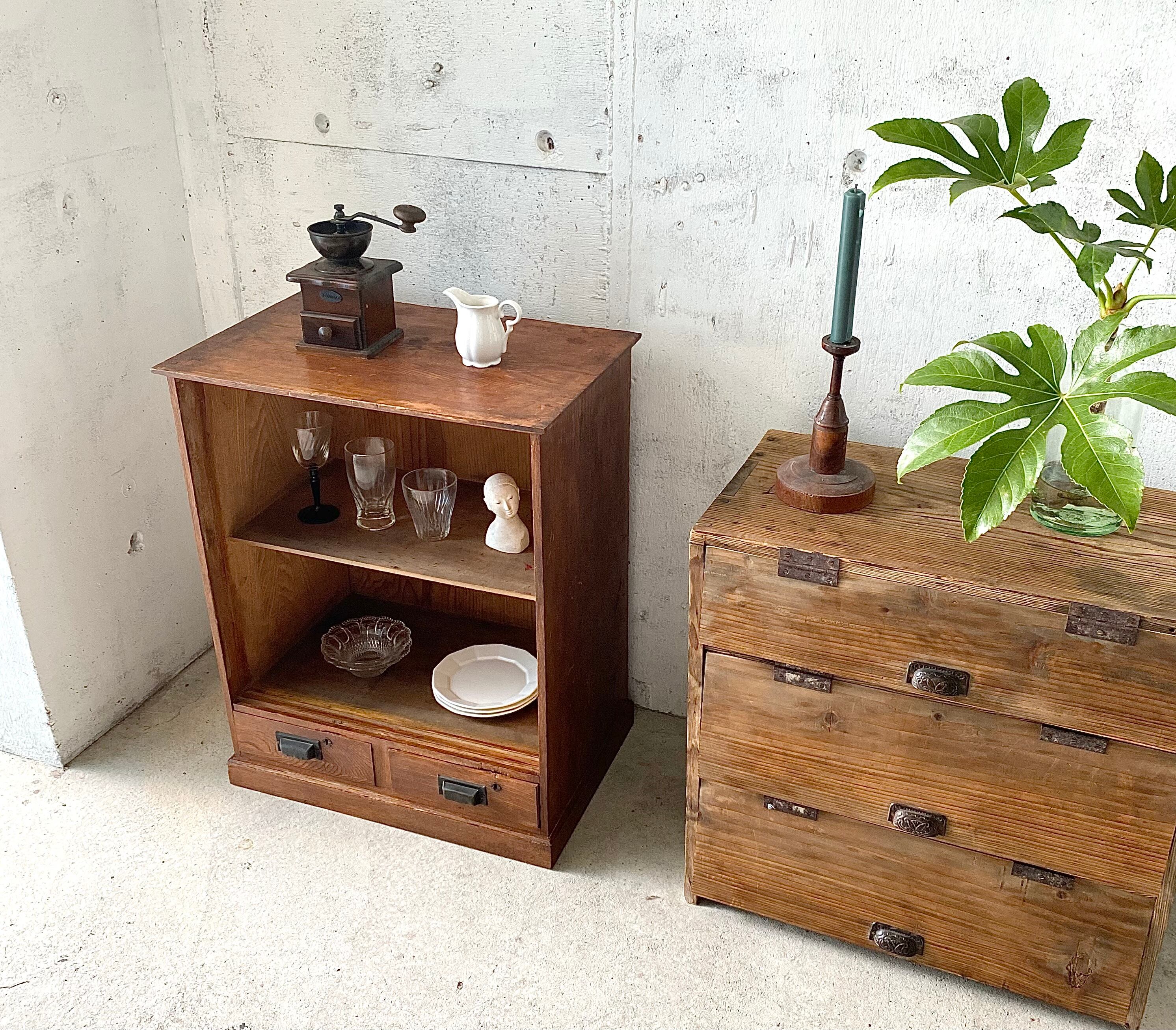 上品な佇まいの収納棚[古家具] | giraffes craft