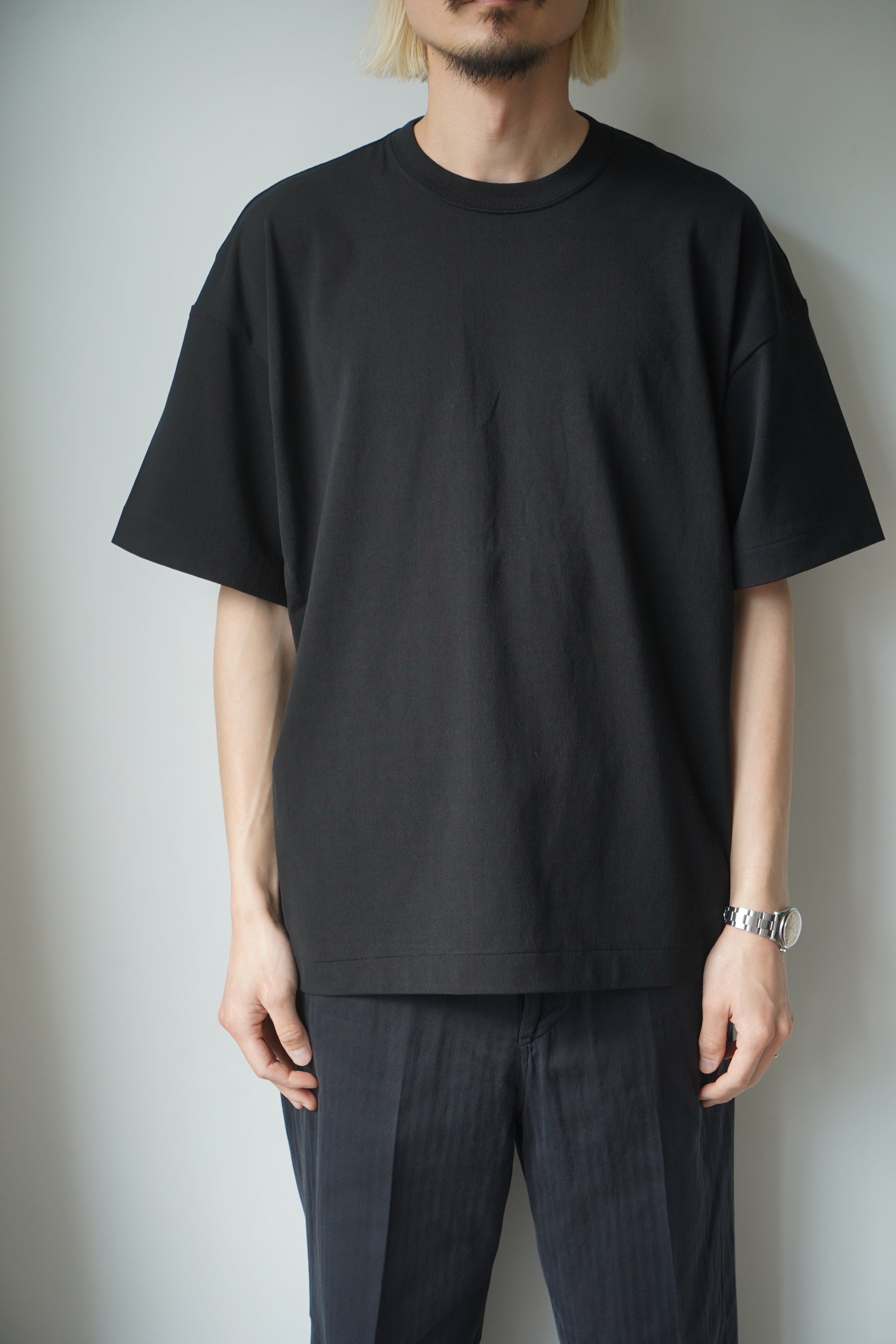 NONNOTTE / NEW STANDARD TEE (DEEP BLK) | LiNN