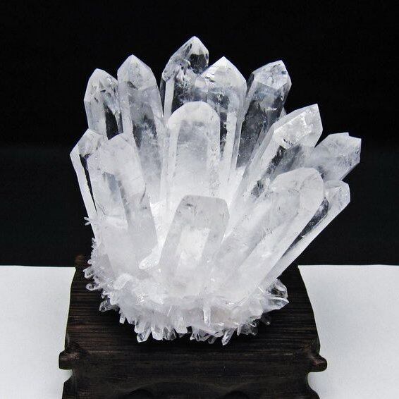 水晶 クラスター 水晶 原石 台座付属 一点物 おまかせ便 182-8603
