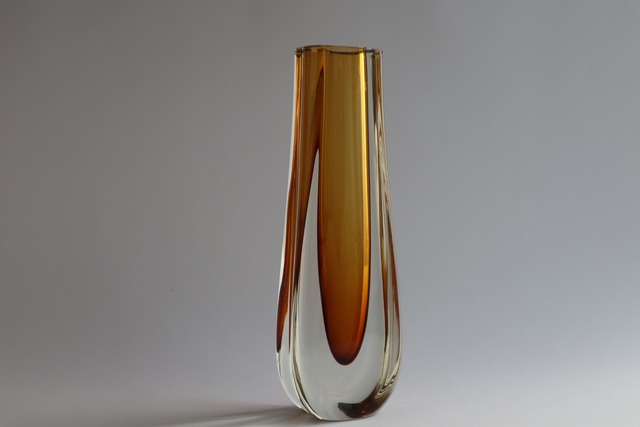 Armando Jacobino「Vase」