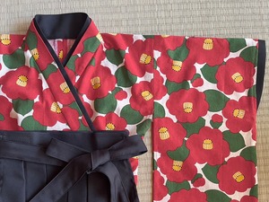 キッズ用袴 RAKUHAKA【紅椿】115〜130cm相当 6歳児 卒園式に