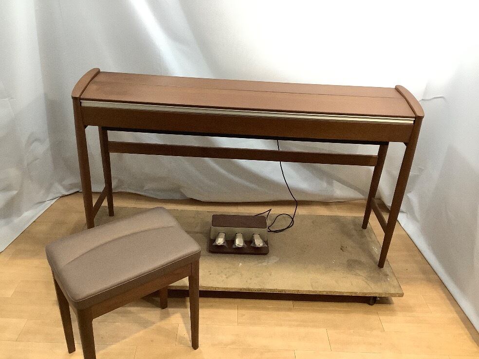 ☆ 48217【電子ピアノ】ROLANDKF10KW17年製