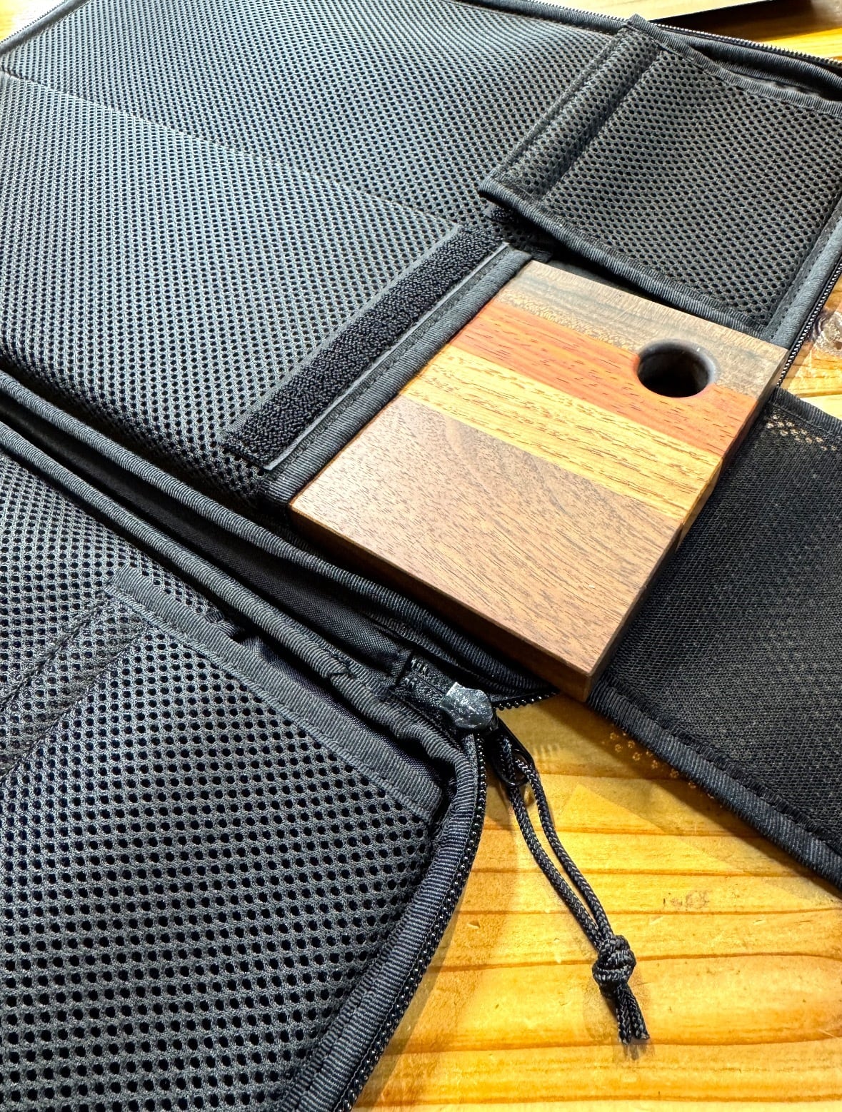 DAMNGOOD × DekiTech コラボ ケース SC-2502-CB DekiTech×DAMNGOOD!! SC25include/SC-2503〜IGT＋ OLIVE別注 | OLIVE