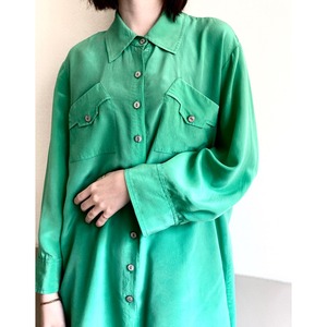 Green Silk Design Pocket Cuffs Long Shirt