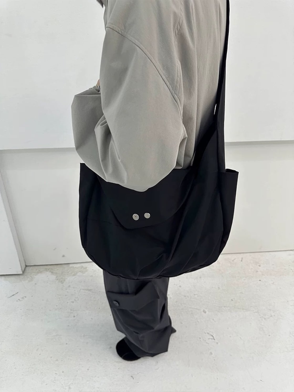 ARCcc UFO Crossbody Bag | PAY ID