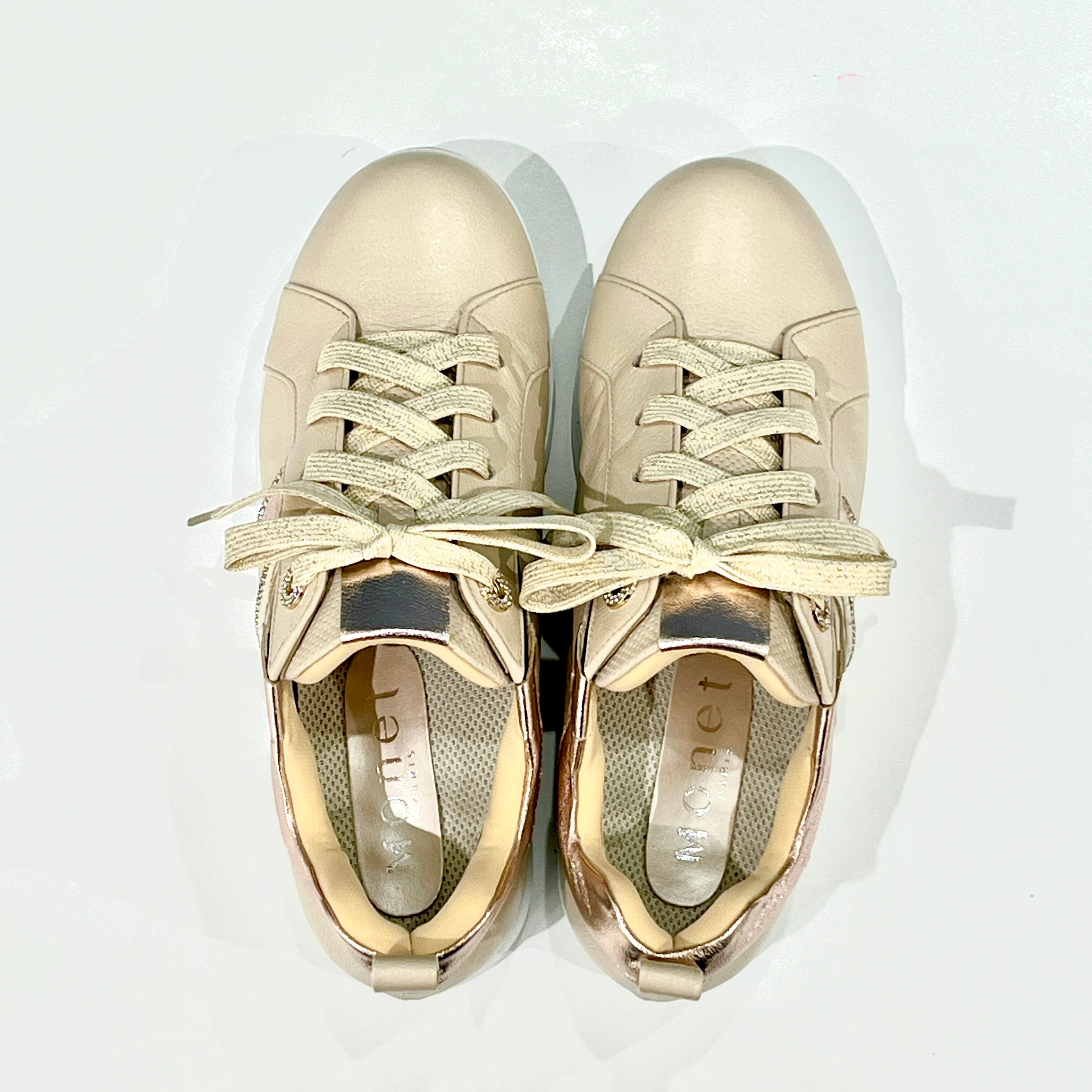 Monet 243407 レザースニーカー ベージュ | Shoes uni.co シューズ
