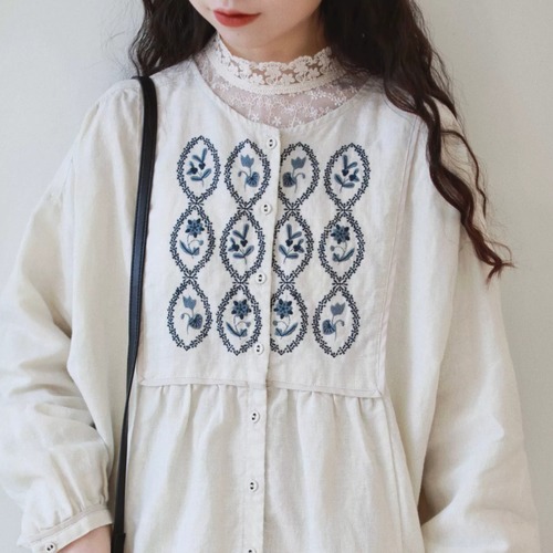 ハイネック刺繍レースインナートップス ・11960