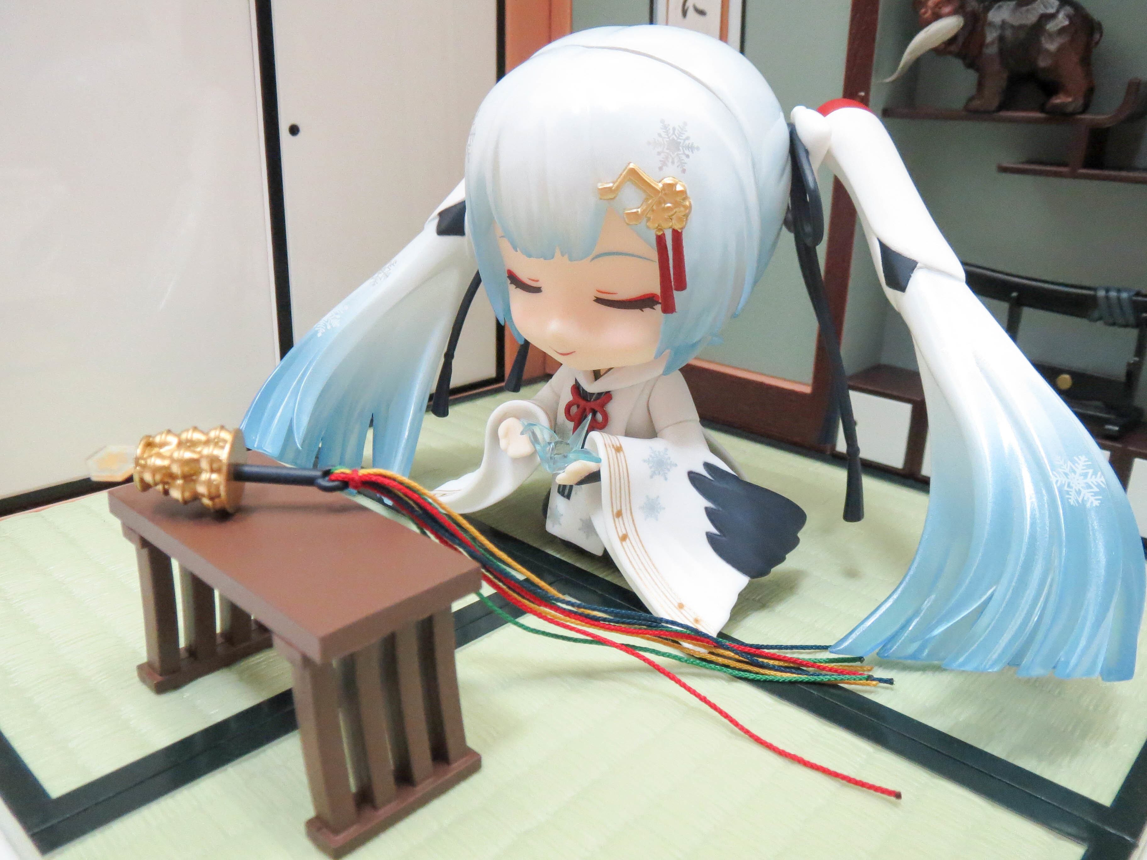 850 ねんどろいど 雪ミク タンチョウ巫女Ver. Amazon.co.jp: ねんどろいど 雪ミク タンチョウ巫女Ver. (SNOW