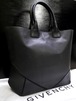 美品24万★GIVENCHY ジバンシィ EASY ユニセックス A4対応 ビジネス可 パネルデザイン レザー トート バッグ黒★ GIVENCHYから希少なEASY♪