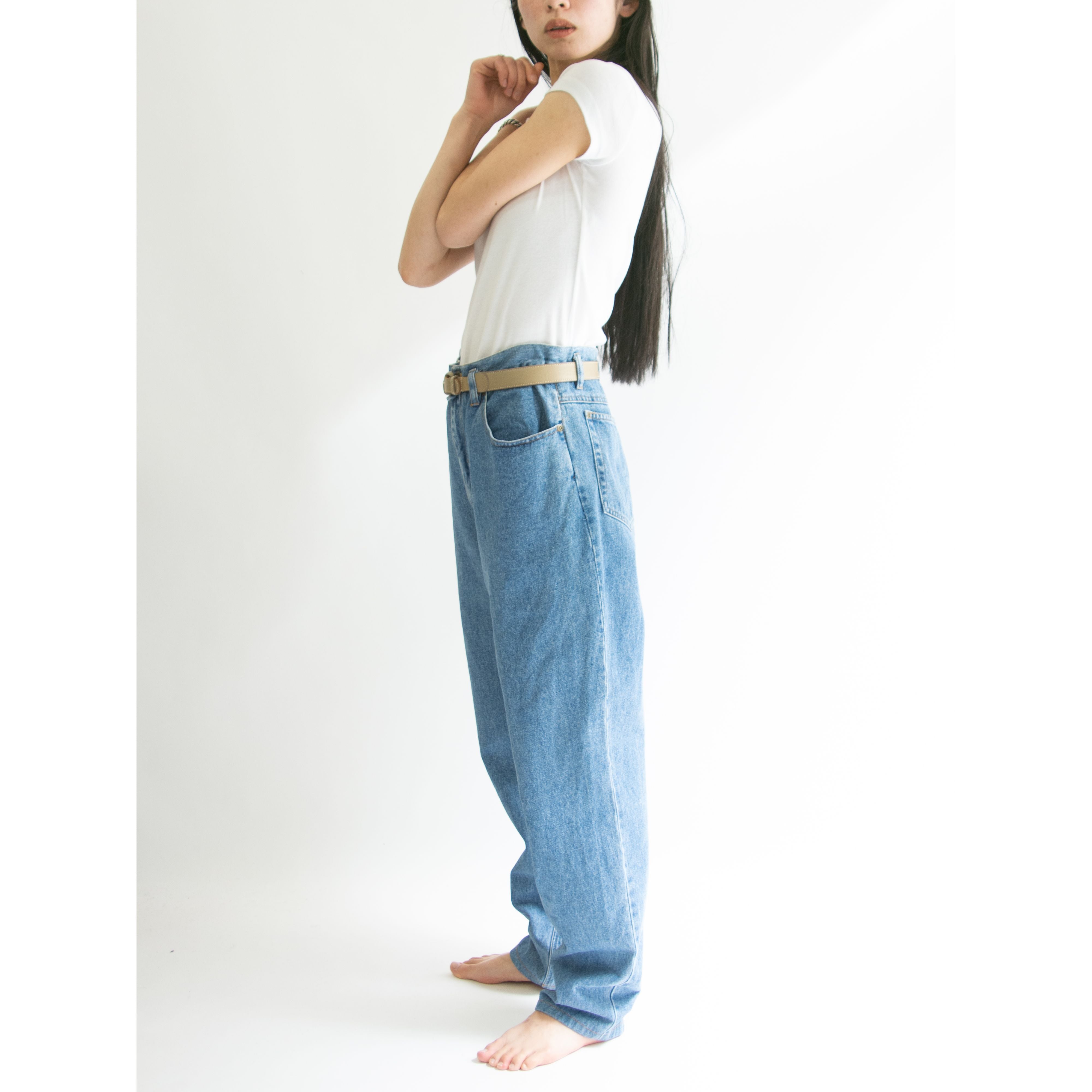 美品】DKNY JEANS デニムジーンズ サイズ33 コットン100%-