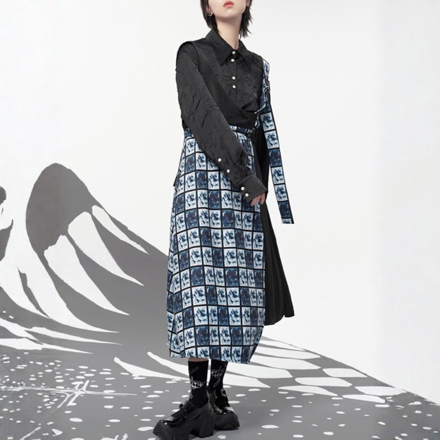 Buckle film print one-piece C1609