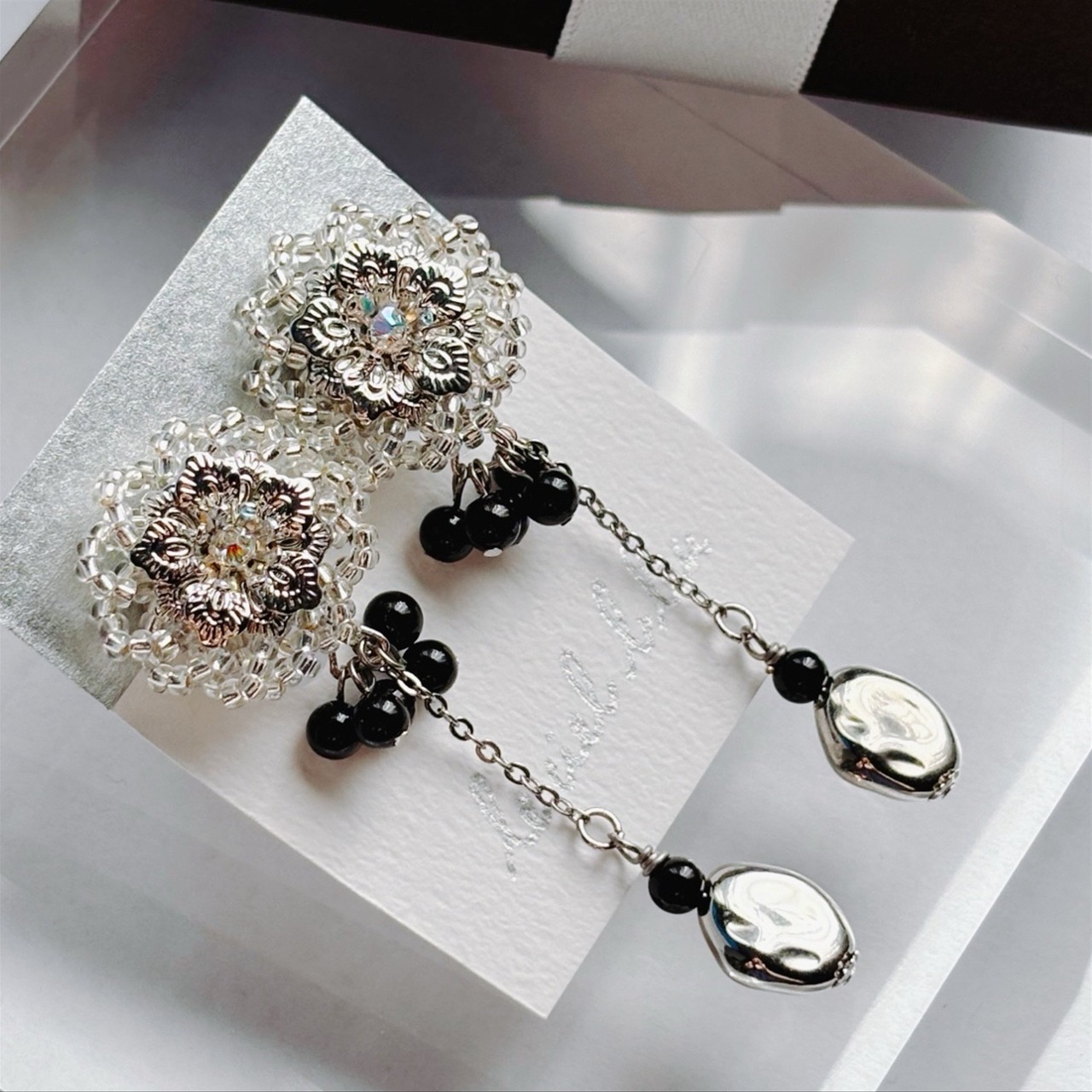 華やか天然石の印象UPイヤリング オニキス シルバー