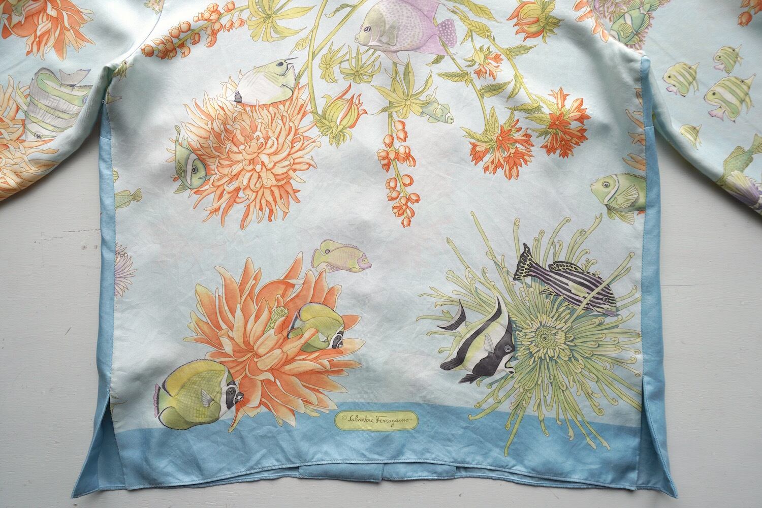 1980's〜 ITALY製 [Salvatore Ferragamo] 熱帯魚&花 スカーフ柄