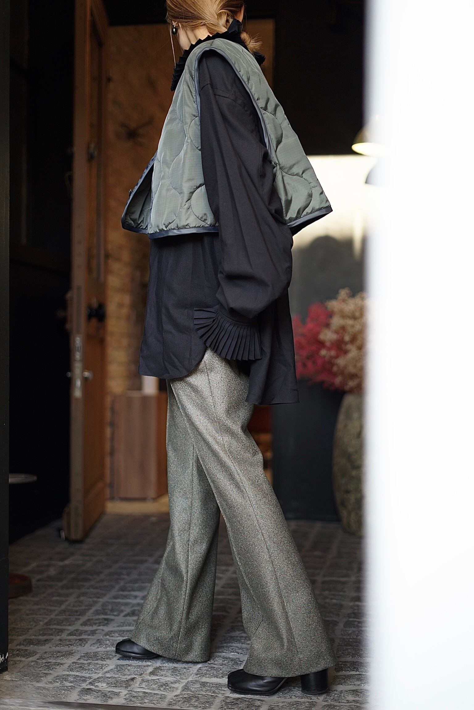 Mame Kurogouchi / Melange Flannel Flared Trousers ( BROWN / GREEN  