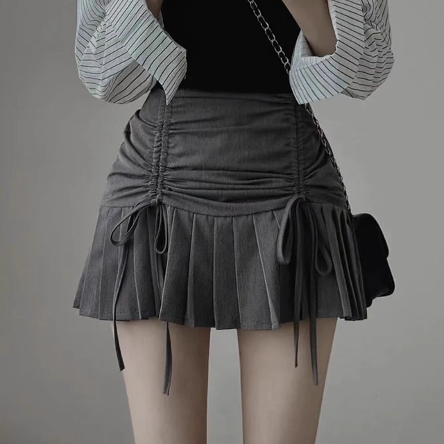 【送料無料】 ミニスカート 2色 フレア Aライン ハイウエスト サイドドロスト リボン 薄手 くしゅくしゅ プリーツ かわいい 大人可愛い きれいめ カジュアル 大人 上品 おしゃれ お洒落 こなれ感 コンサバ系 抜け感 レディライク ガーリー フェミニン 無地 夏 20代 30代 40代 レディース 女性用 ママ服 デート お出かけ お呼ばれ 休日 アウトドア お茶会 女子会 授業参観 誕生日会 着回し 普段使い ファッション コーデ スタイル 楽ちん 体型カバー 美脚 脚長 定番 着痩せ 垢抜け