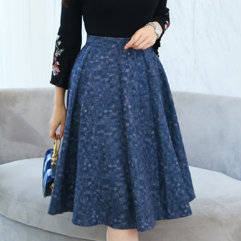 ポケット付き柄スカート