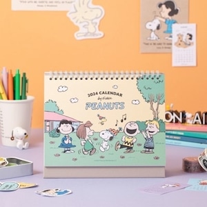 【韓国数量限定】2024 peanuts snoopy desk calender / スヌーピー 2024年用 卓上 デスク カレンダー 韓国 雑貨 公式