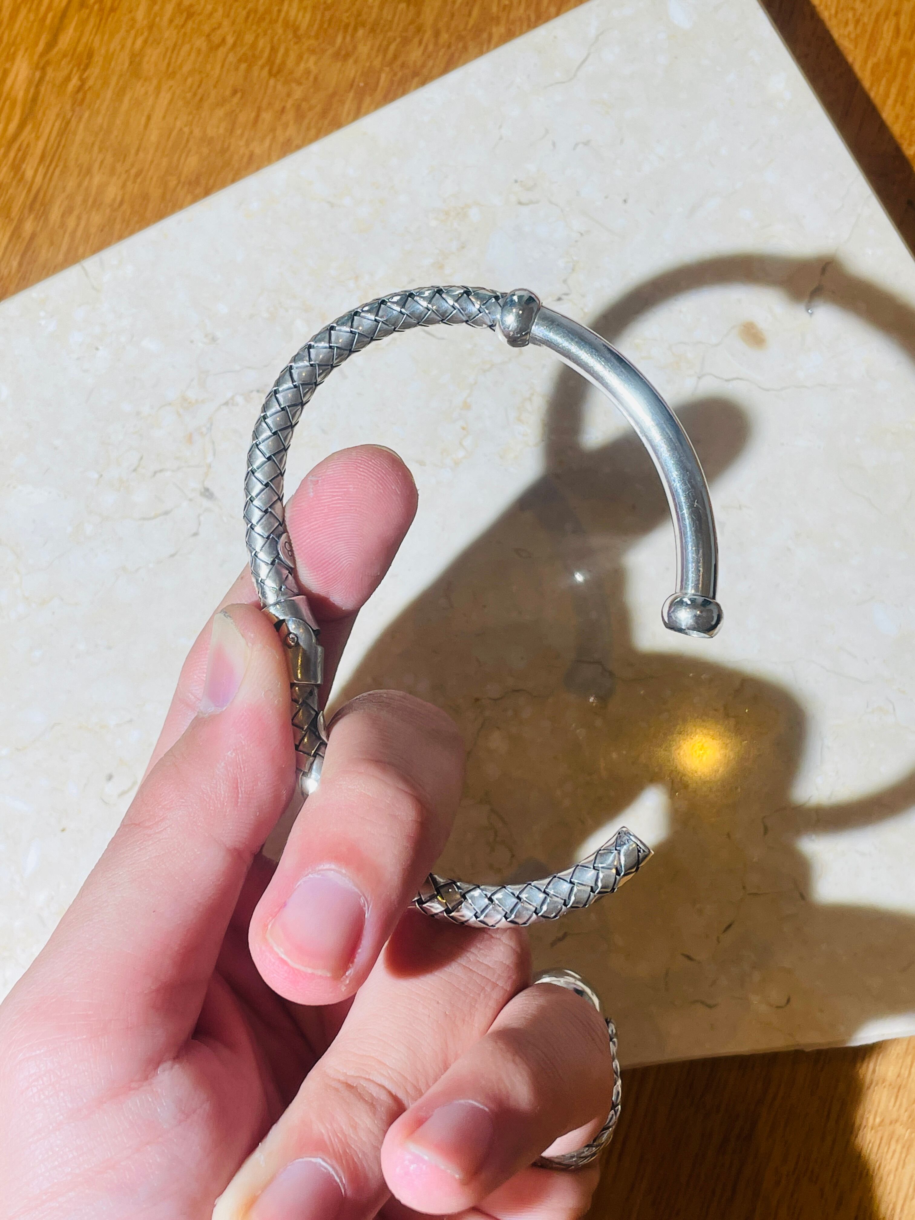 Intrecciato Woven Bangle -BOTTEGA VENETA- | Tender Records