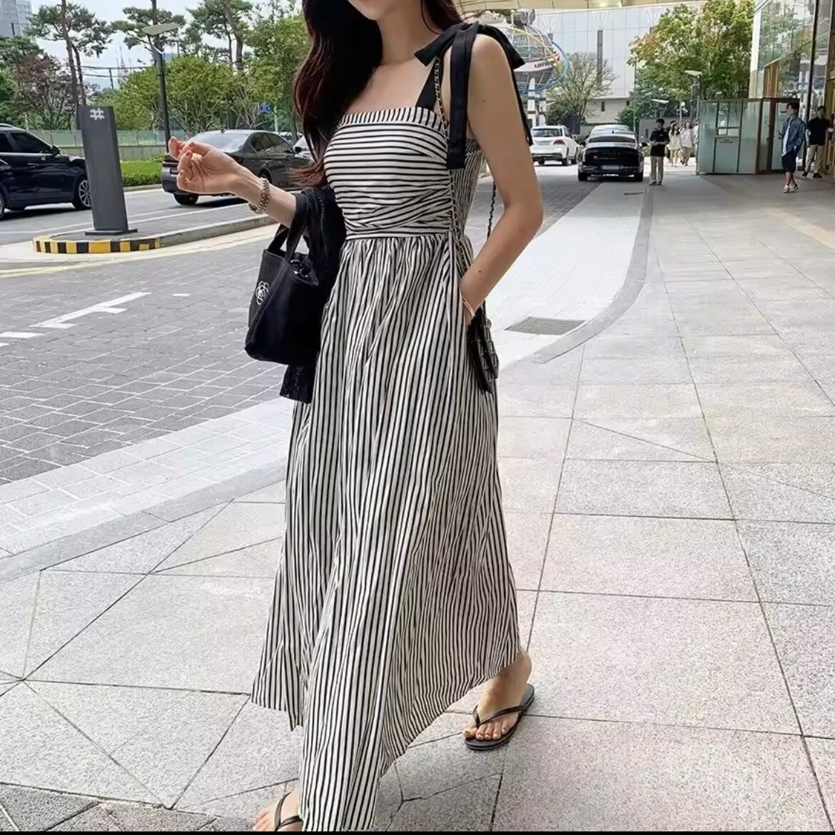 ショルダーリボンストライプワンピース