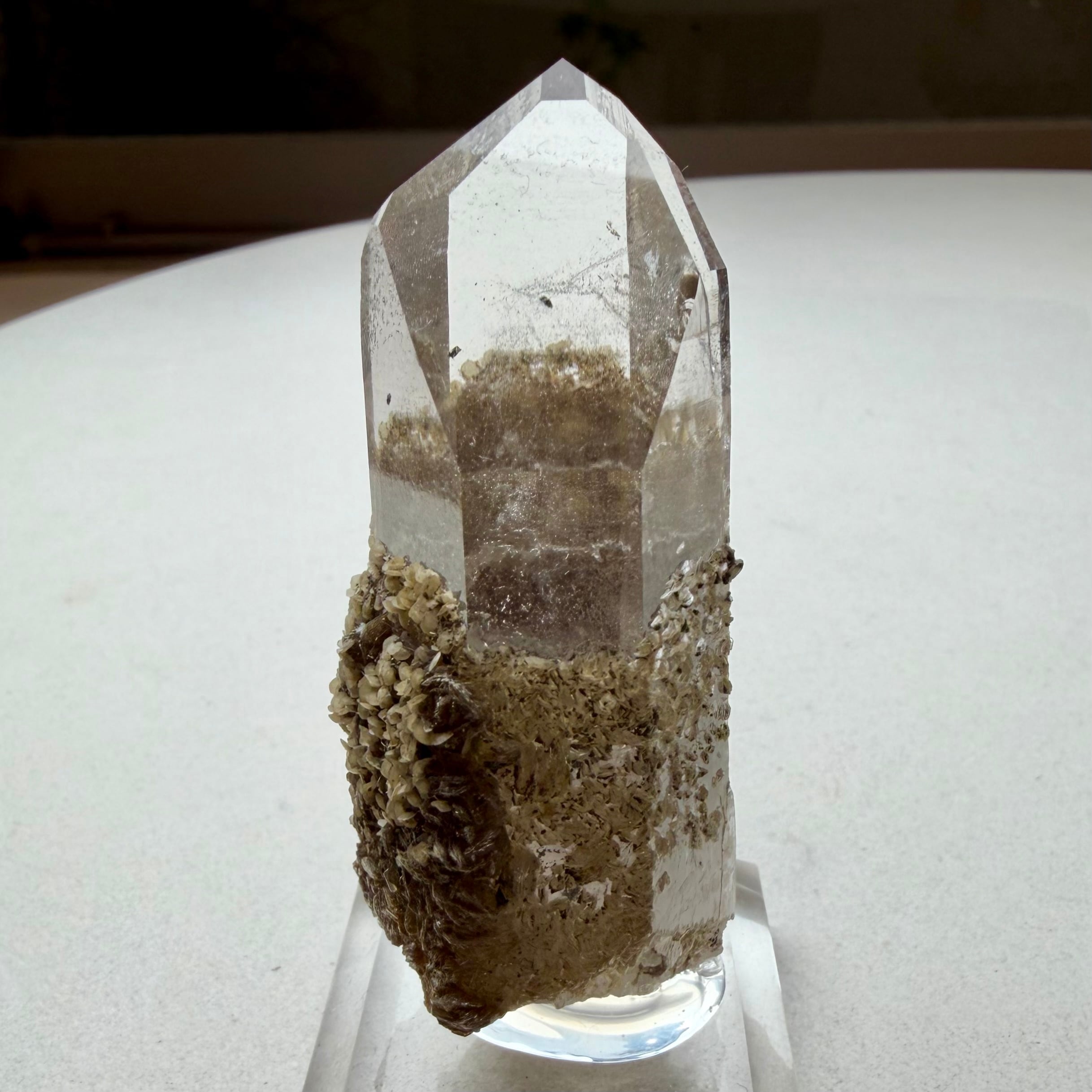 クォーツ / マスコバイト【Quartz with Muscovite】ポルトガル産