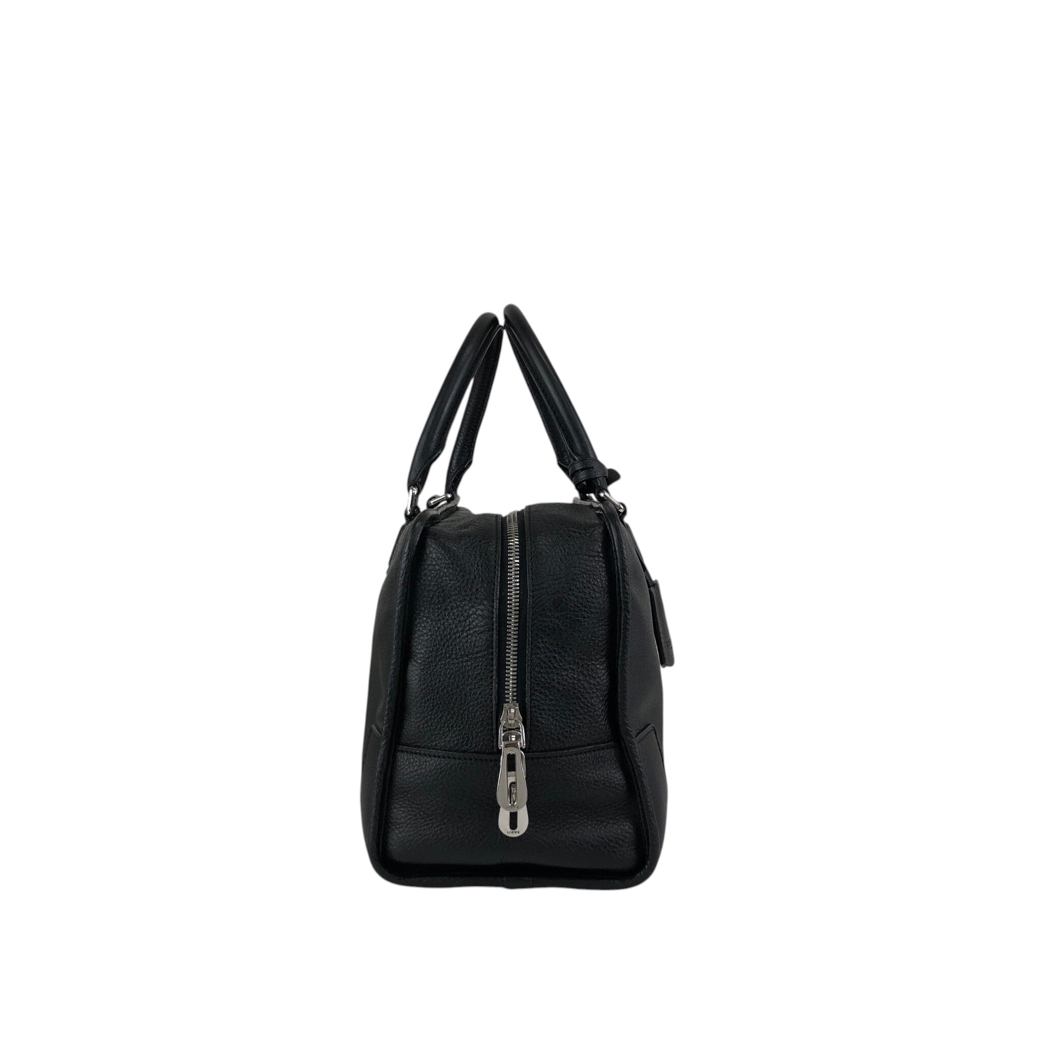 LOEWE　ロエベ　アマソナ36 黒　ブラック LOEWE ロエベ アマソナ36 ハンドバッグ ブラック アナグラム レザー