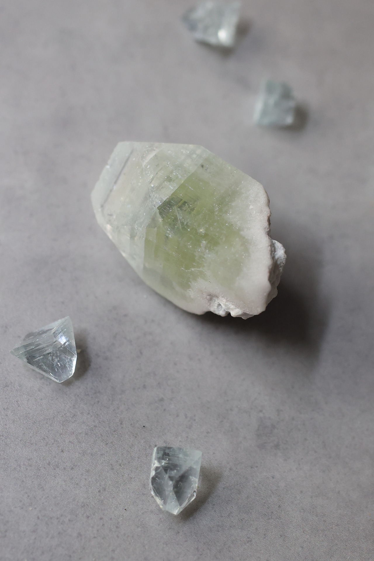 グリーンアポフィライト 「心地よい風」Green Apophyllite ◇ 天然石・鉱物・パワーストーン・原石 | st00382