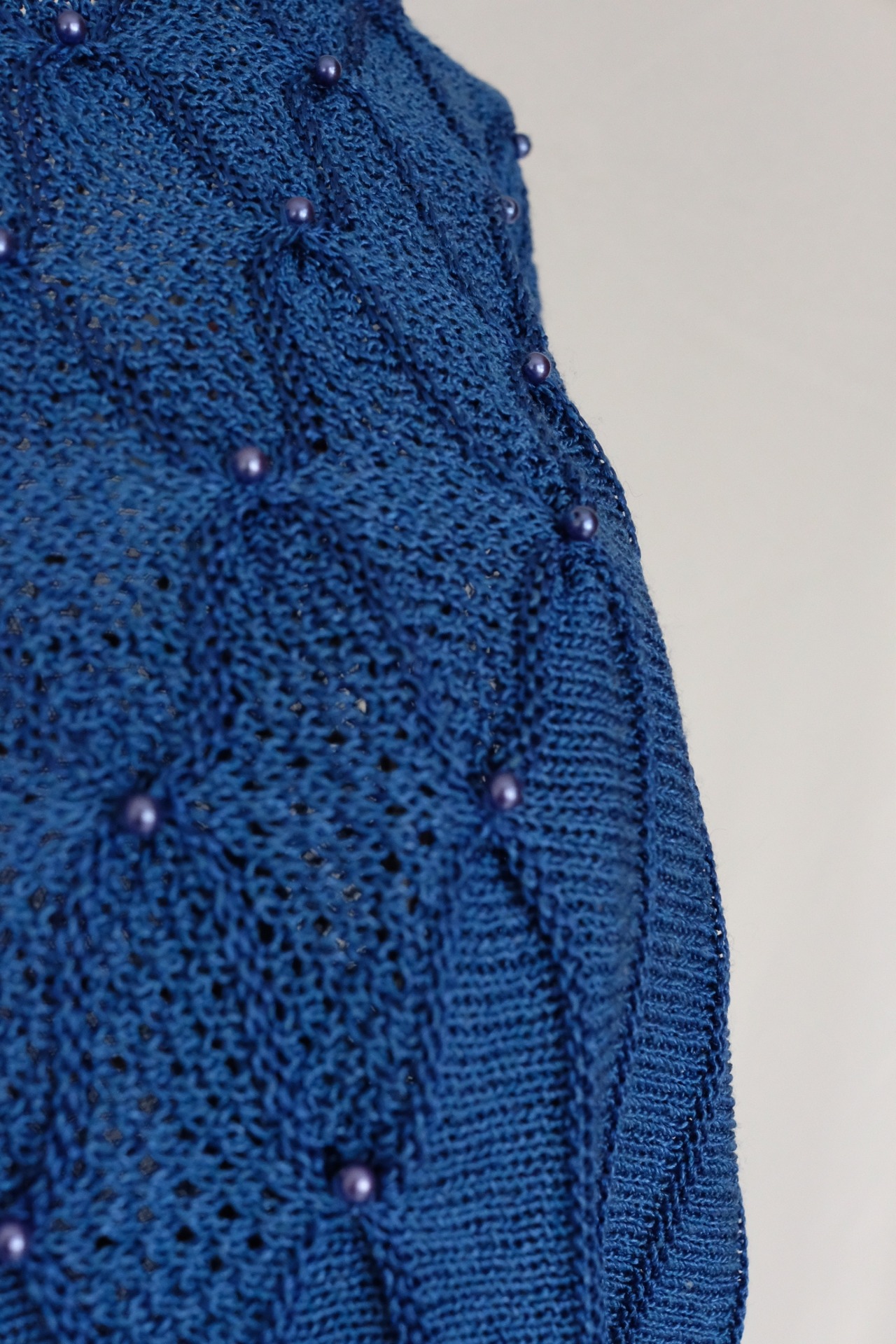 Beads design spring knit