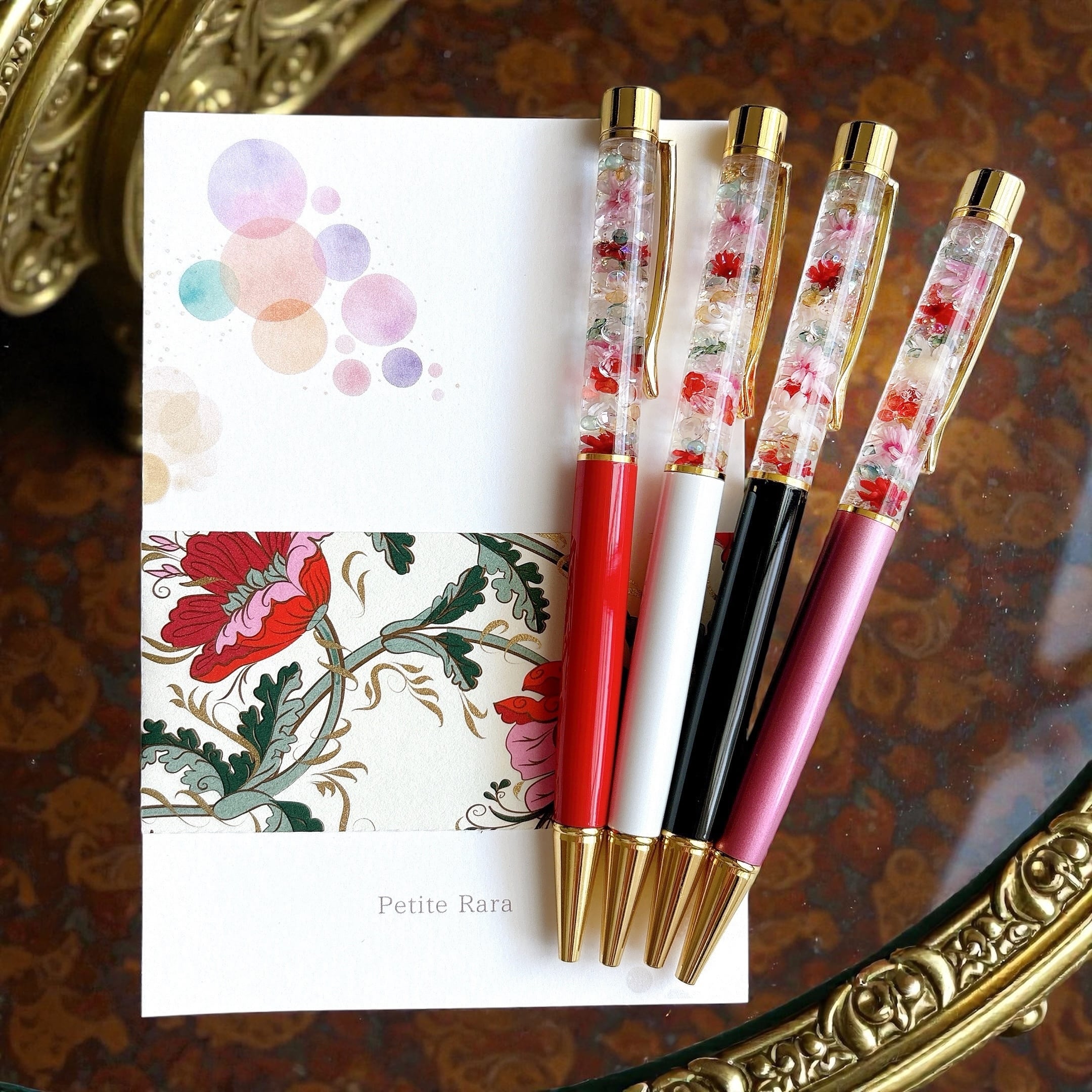 Rosette Bloom – ハーバリウムボールペン 選べるチャーム / 替え芯 クリアケース付き