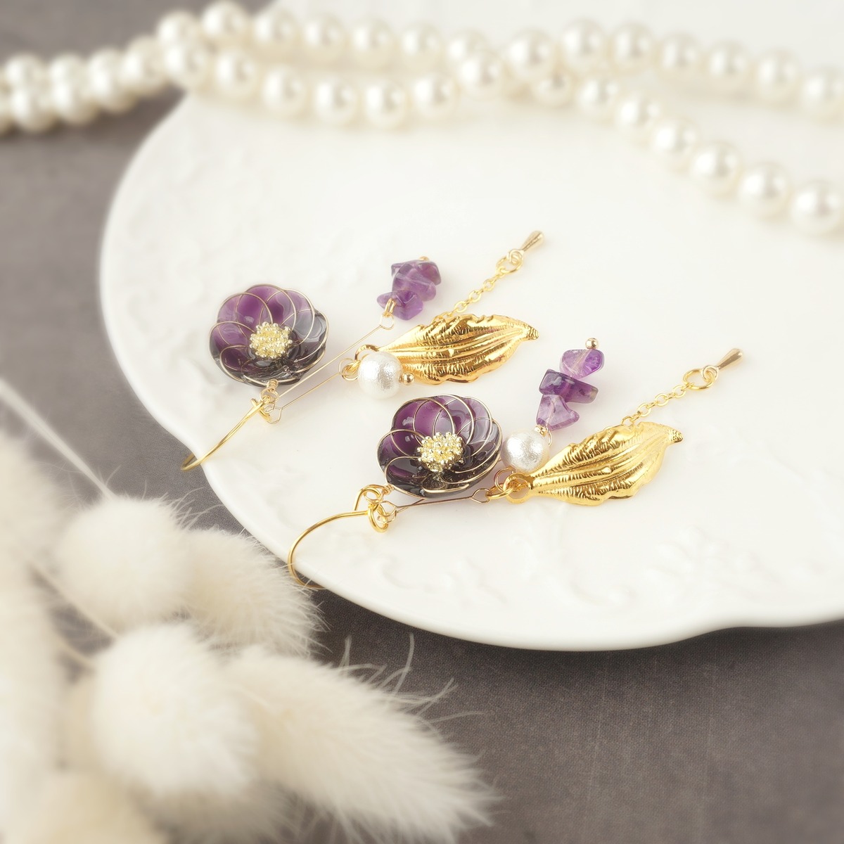 紫黒の冬椿 ピアス&イヤリング | ＊雪屋yukiya＊