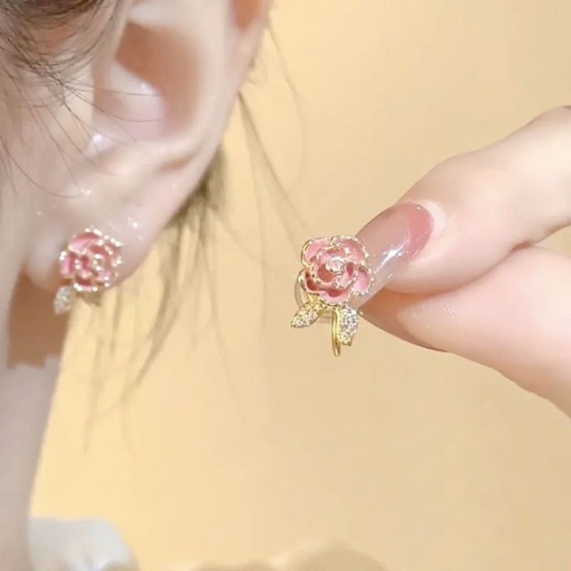 花モチーフの蚊取り線香イヤークリップ 인테리어
