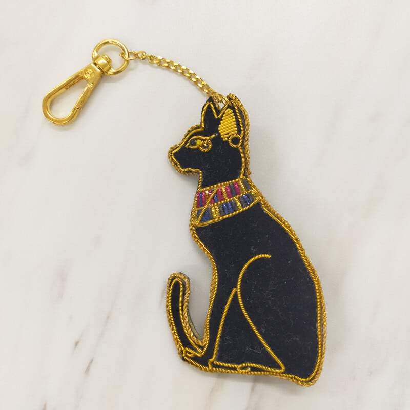 【COTTAGE】ザリ刺繍 アニマル バッグチャーム／キーホルダー｜バステト